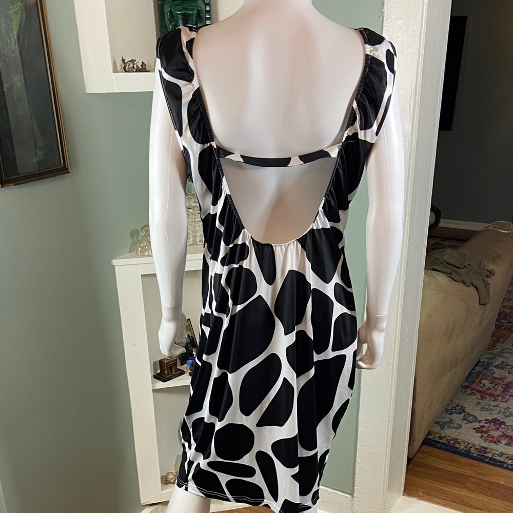 SHEIN Curve Giraffe Print Black White Sleeveless Dress 3X Bodycon Form Fitting - Picture 2 of 13